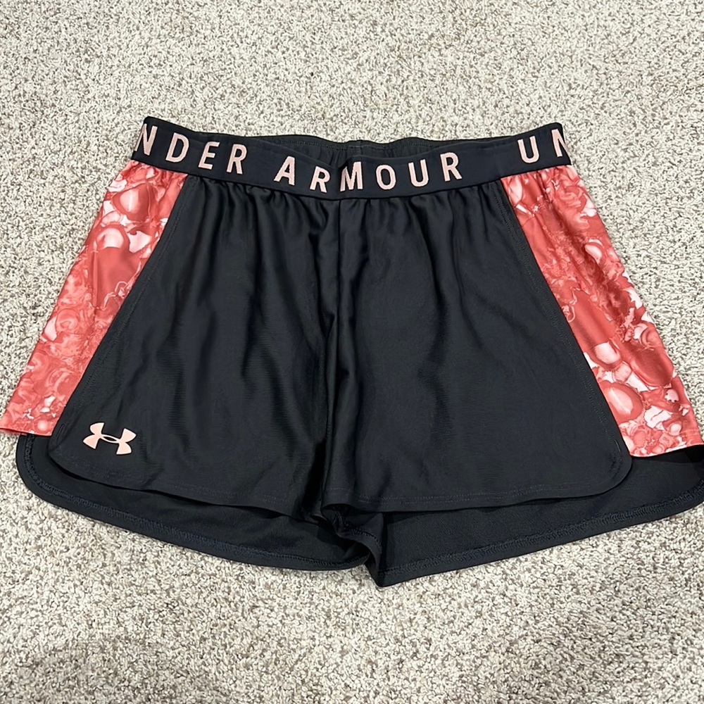 Under Armour short in orange
